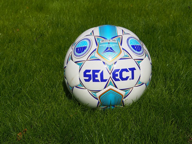 现代足球战 现代足球战